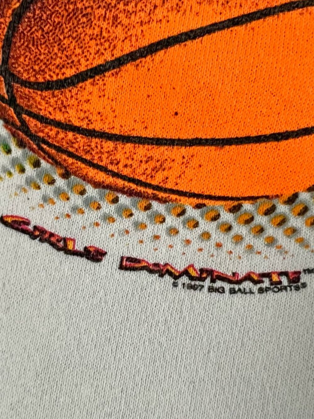 90s Basketball Girls Dominate Men Are Clueless Big Ball Sports Sweatshirt Sz L - Picture 3 of 5